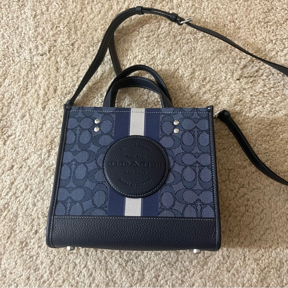 COACH LIKE NEW Dempsey Tote 22 In Signature Jacquard With Stripe And Coach Patch